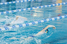 Открыли новый инклюзивный проект для юных пловцов